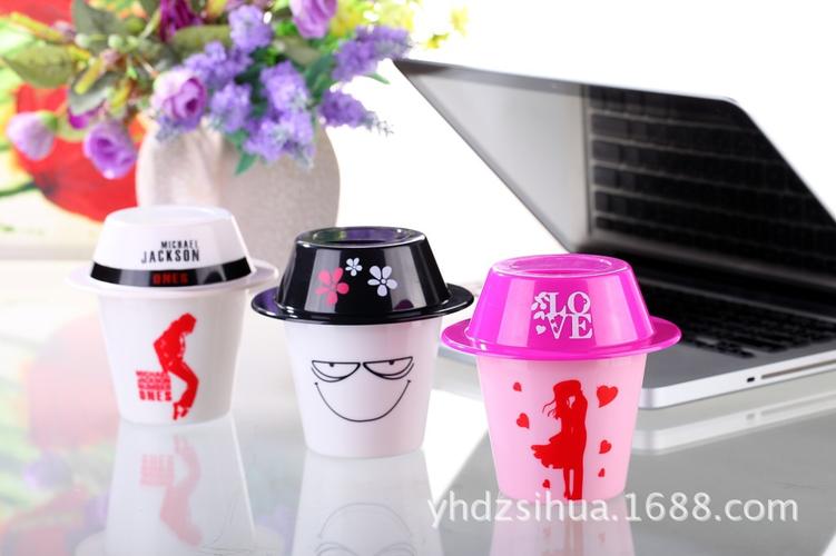 新款加湿器迷你雾化加湿器创意家居usb微笑加湿器厂家批发